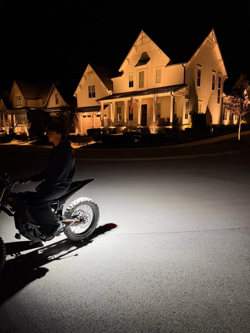 V2 Ultra Dual Rocklight+Tail light (Plug and play)