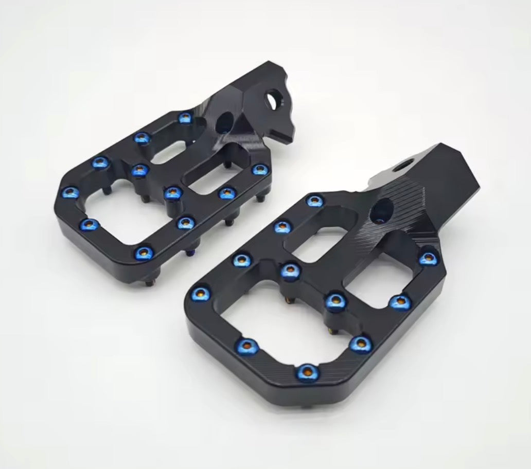 Surron Ultra bee wide Pegs